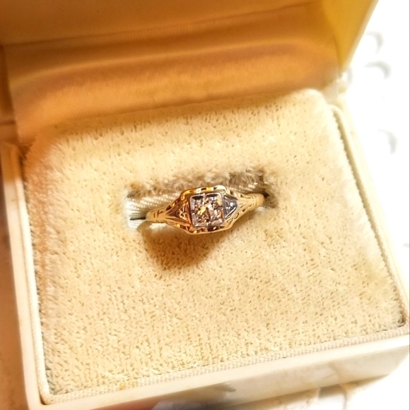 ANTQ SOLID 14KT gold European Cut Diamond Ring - Picture 7 of 8